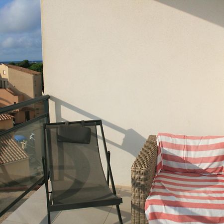 T3 Vue Mer 100M De La Plage Wifi Et Parking Saint-Pierre-la-Mer  المظهر الخارجي الصورة